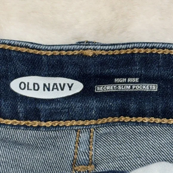 Old Navy High Rise Distressed Stretch Denim Jean Shorts - Women’s 2 - Picture 6 of 8